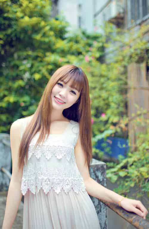 可爱美女清纯夏日迷人街拍写真
