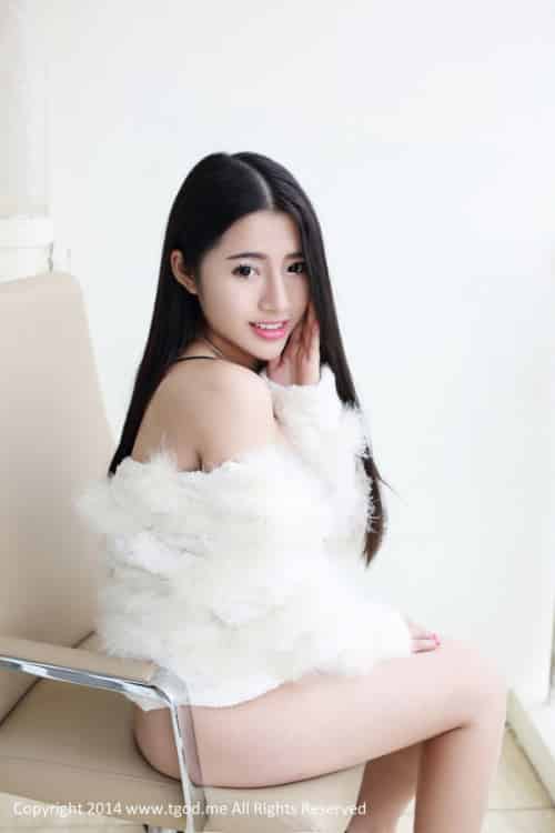 黑色性感美胸少女妖娆让人迷恋