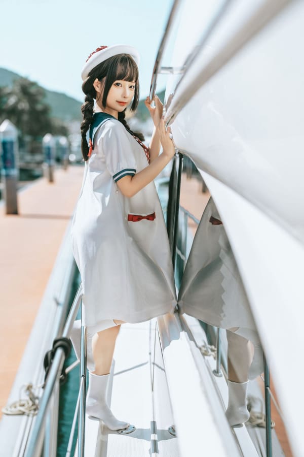 蠢沫沫海军风洛丽塔红色波点大蝴蝶结穿搭写真