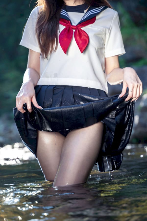 miko酱ww水手服搭配藏青色死库水小小溪流主题